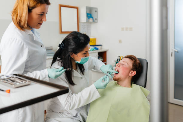 Best Cracked Tooth Emergency Dentist  in USA